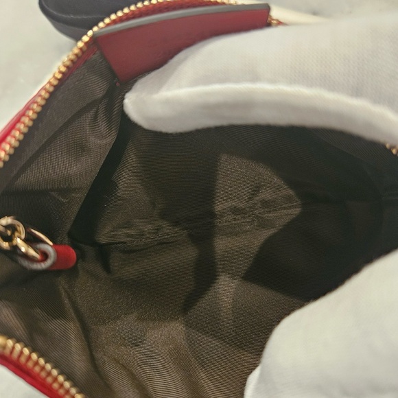 Gucci Microguccissima Key Pouch In Red - Picture 5 of 8